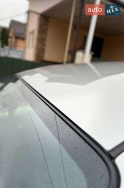 Хэтчбек Nissan Note 2009 в 
