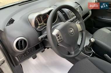 Хэтчбек Nissan Note 2007 в 