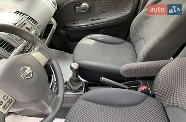Хэтчбек Nissan Note 2007 в 