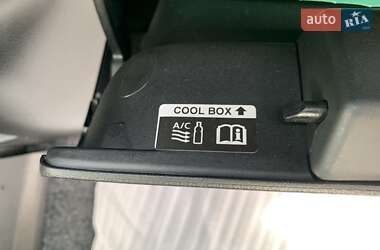 Хэтчбек Nissan Note 2007 в 
