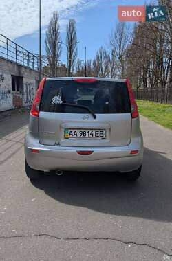 Хэтчбек Nissan Note 2008 в 