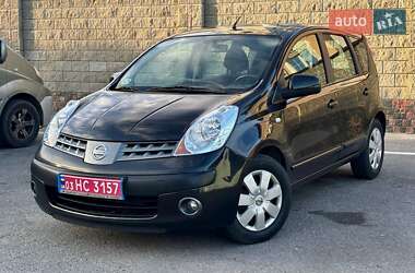 Хэтчбек Nissan Note 2006 в 