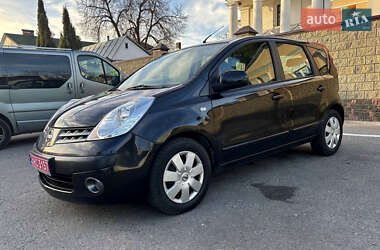 Хэтчбек Nissan Note 2006 в 