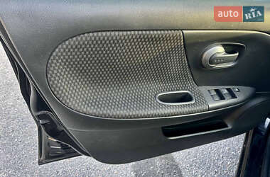 Хэтчбек Nissan Note 2006 в 