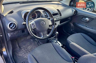 Хэтчбек Nissan Note 2006 в 