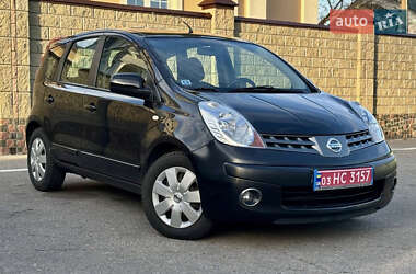 Хэтчбек Nissan Note 2006 в 