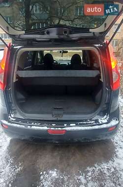 Хэтчбек Nissan Note 2006 в 