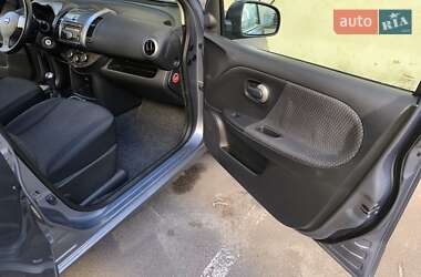 Хэтчбек Nissan Note 2008 в 