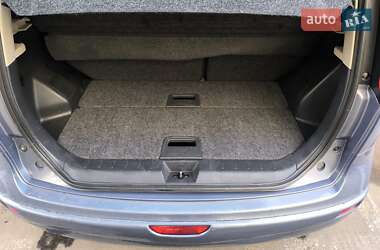 Хэтчбек Nissan Note 2008 в 
