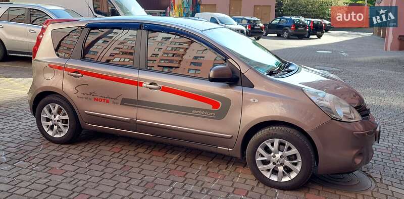 Хэтчбек Nissan Note 2009 в Ивано-Франковске