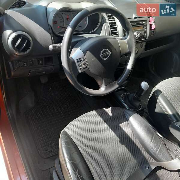 Хэтчбек Nissan Note 2008 в Змиеве