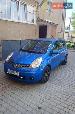 Хэтчбек Nissan Note 2006 в 