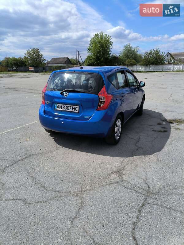 Хэтчбек Nissan Note 2014 в Звягеле