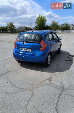 Хэтчбек Nissan Note 2014 в 