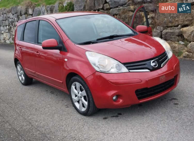 Хетчбек Nissan Note 2010 в Рівному