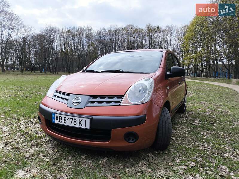 Хетчбек Nissan Note 2006 в Вінниці