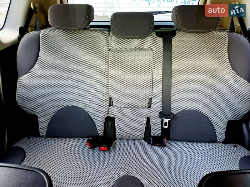 Хетчбек Nissan Note 2007 в Кам'янському