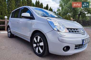 Хэтчбек Nissan Note 2008 в 