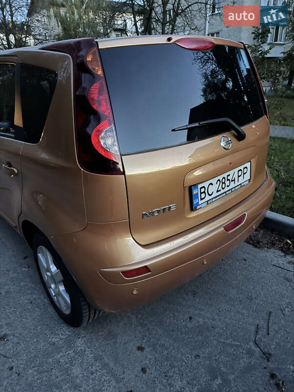 Хетчбек Nissan Note 2010 в Львові