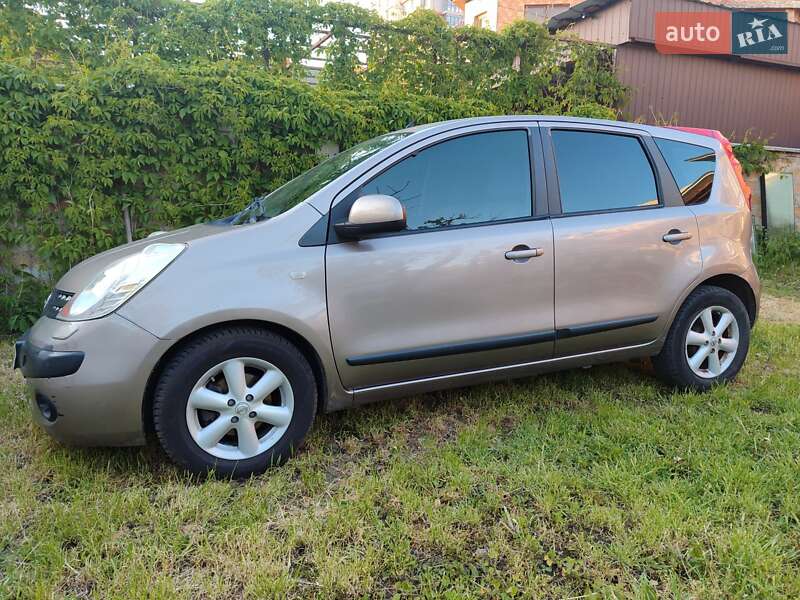 Хэтчбек Nissan Note 2007 в Одессе