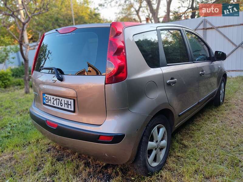Хэтчбек Nissan Note 2007 в Одессе
