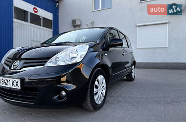 Хетчбек Nissan Note 2011 в 