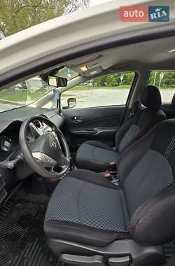 Хетчбек Nissan Note 2013 в 