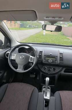 Хетчбек Nissan Note 2010 в 
