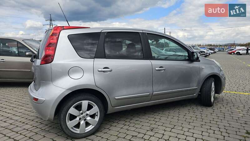 Хетчбек Nissan Note 2008 в Чернівцях