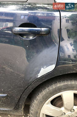 Хэтчбек Nissan Note 2008 в 