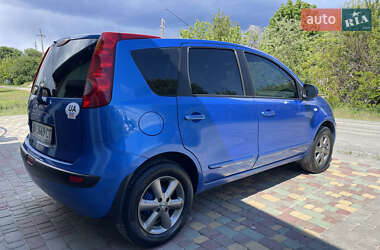 Хэтчбек Nissan Note 2007 в 