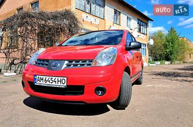 Хэтчбек Nissan Note 2008 в 