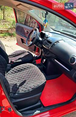 Хэтчбек Nissan Note 2008 в 