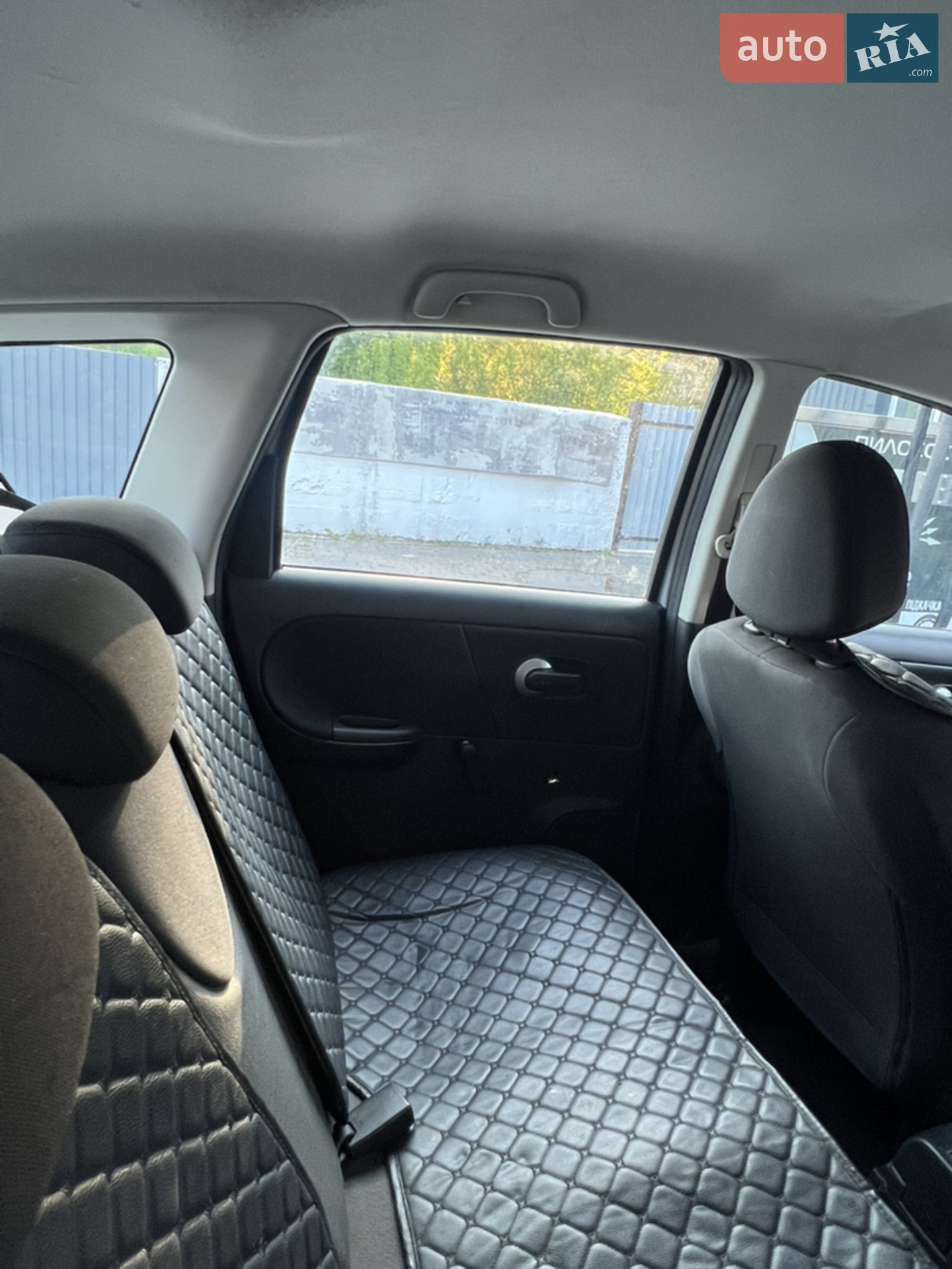 2010 Nissan Note - мініатюра 2