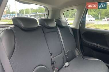 Хетчбек Nissan Note 2012 в 