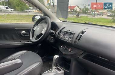 Хетчбек Nissan Note 2012 в 