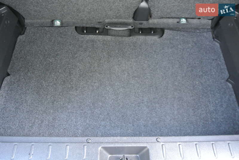 Хэтчбек Nissan Note 2009 в Черновцах