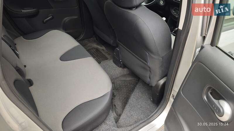 Хэтчбек Nissan Note 2012 в Днепре