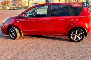 Хэтчбек Nissan Note 2008 в 