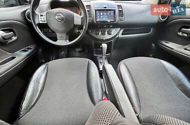 Хэтчбек Nissan Note 2008 в 