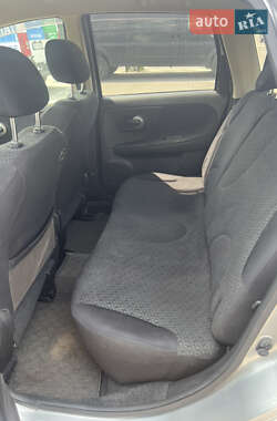 Хэтчбек Nissan Note 2012 в Киеве