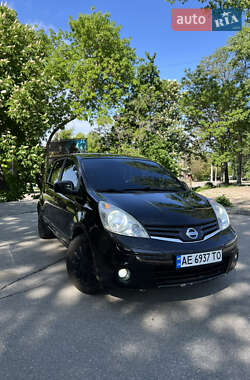 Хетчбек Nissan Note 2010 в 