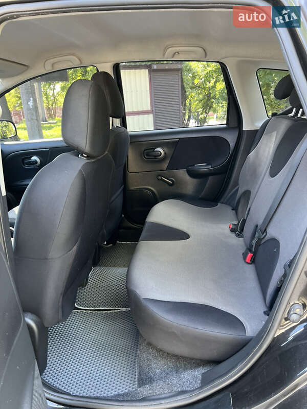 Хэтчбек Nissan Note 2010 в Кропивницком