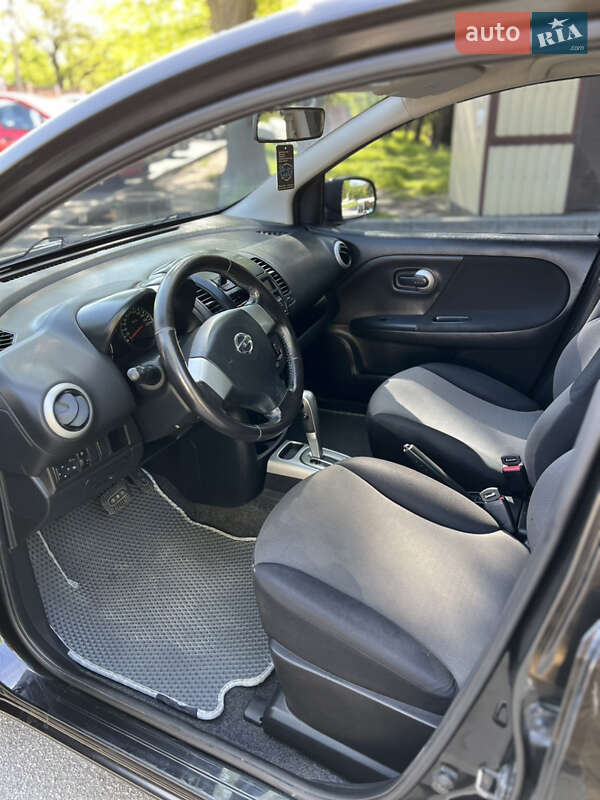 Хэтчбек Nissan Note 2010 в Кропивницком