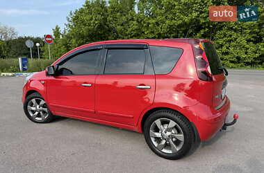 Хетчбек Nissan Note 2010 в 