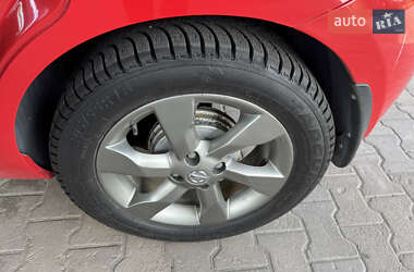 Хетчбек Nissan Note 2010 в 