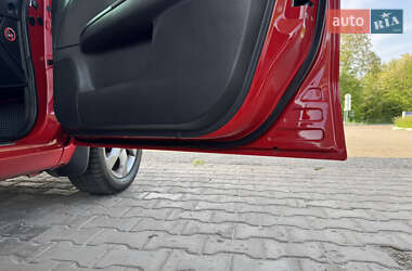 Хетчбек Nissan Note 2010 в 