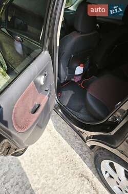Хэтчбек Nissan Note 2007 в 