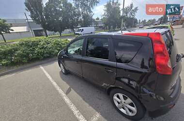 Хэтчбек Nissan Note 2006 в 