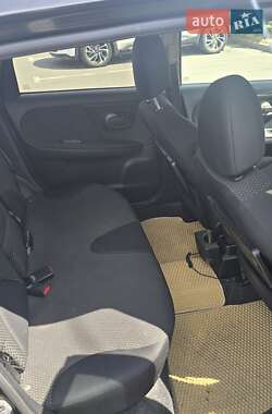 Хэтчбек Nissan Note 2006 в 